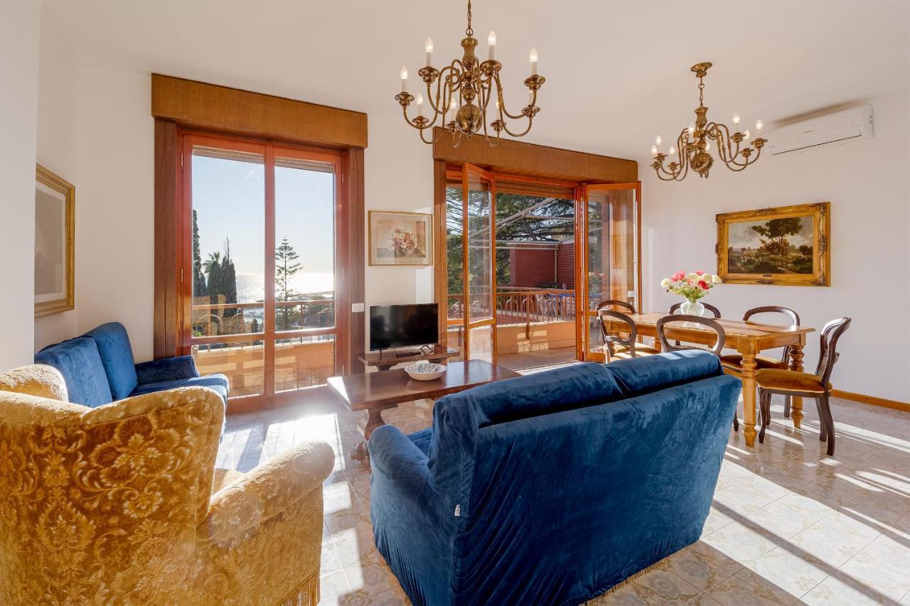 Apartment Portosole Attic - With Terrace And Private Parking *